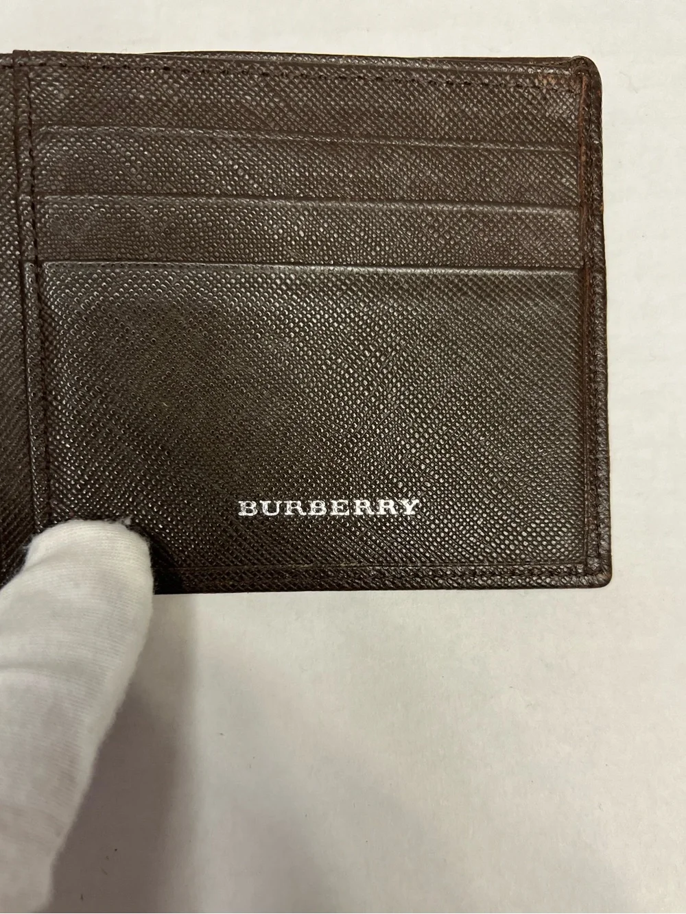 Burberry bifold wallet